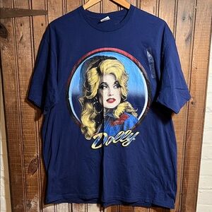 Dolly Parton t shirt